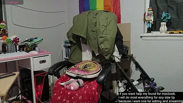 tallnerdyguy online show from December 2, 4:15 am