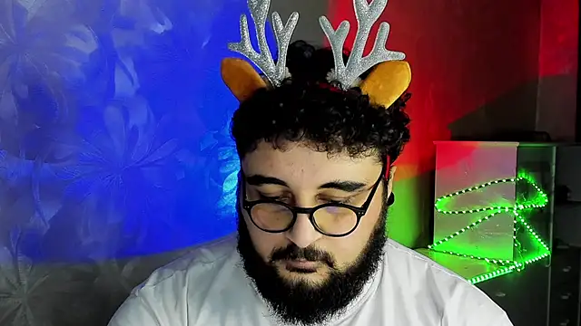 Snapshot of teddy_alan chatting on December 15, 6:26 pm teddy alan online show from December 15, 6:26 pm