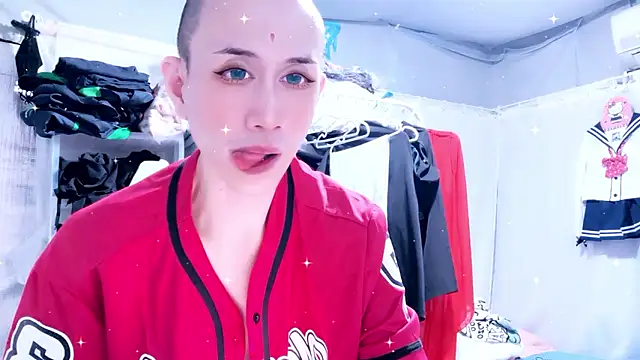 Im IVE LOVE online show from June 7, 4:36 pm