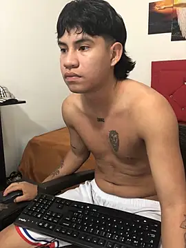 logannth online show from April 23, 8:52 am