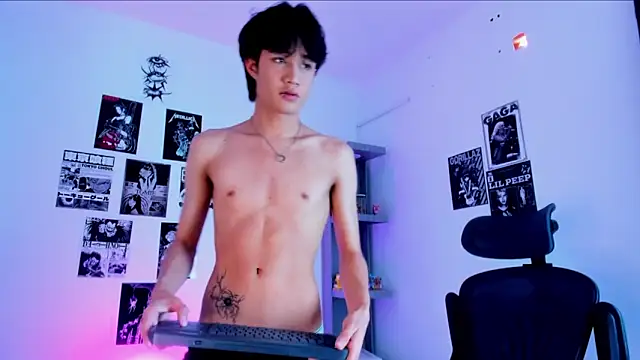 Johhan  Lee online show from April 21, 6:47 pm