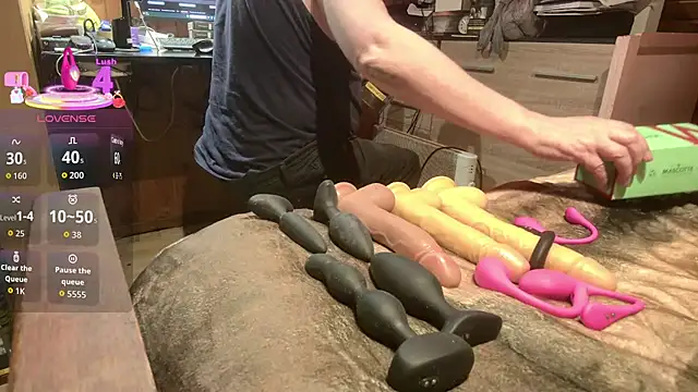 misteryman1956 online show from June 9, 8:27 am