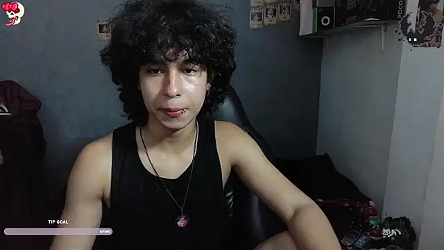 Snapshot of kairozz chatting on December 28, 7:22 pm kairozz online show from December 28, 7:22 pm