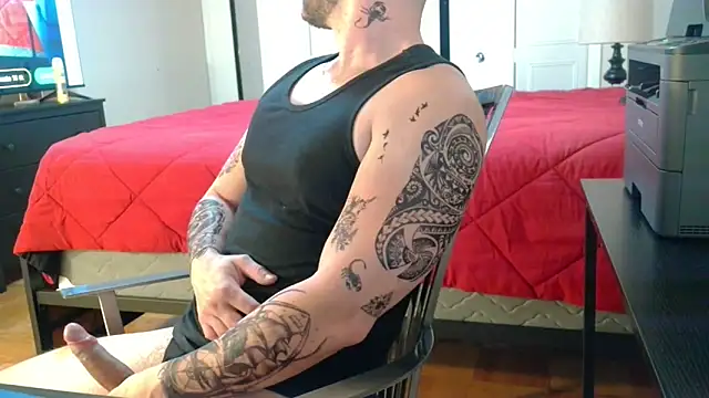 Snapshot of Aaron_Rose25 chatting on October 20, 1:42 am Aaron Rose25 online show from October 20, 1:42 am