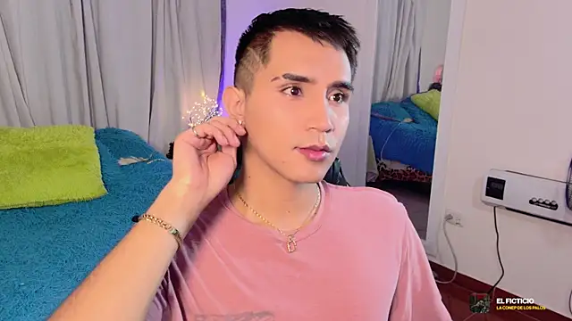 Chris Maddox online show from December 1, 10:46 pm