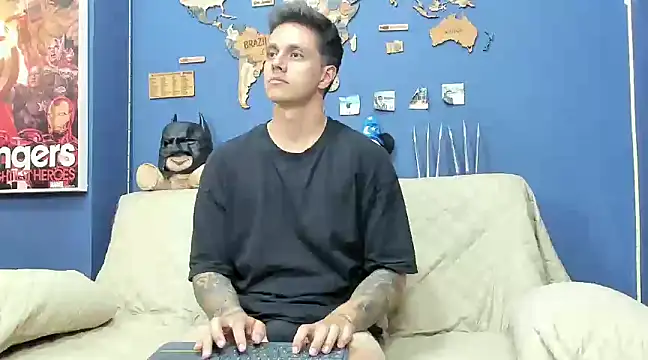 Snapshot of JeanBroc chatting on December 31, 9:50 pm JeanBroc online show from December 31, 9:50 pm