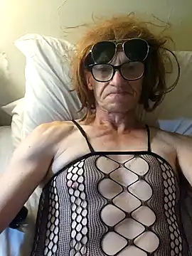 SissyJamie123 online show from December 4, 4:14 pm