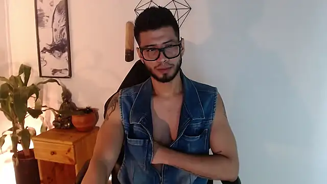 Colby brown03 online show from April 18, 6:20 pm