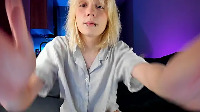 Snapshot of Gregory_Byyrd chatting on January 13, 6:59 pm Gregory Byyrd online show from January 13, 6:59 pm