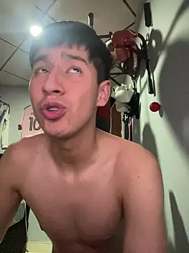 Stiven 017 online show from January 18, 7:10 am