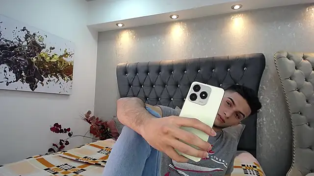 MrWilliseo online show from February 6, 8:02 pm