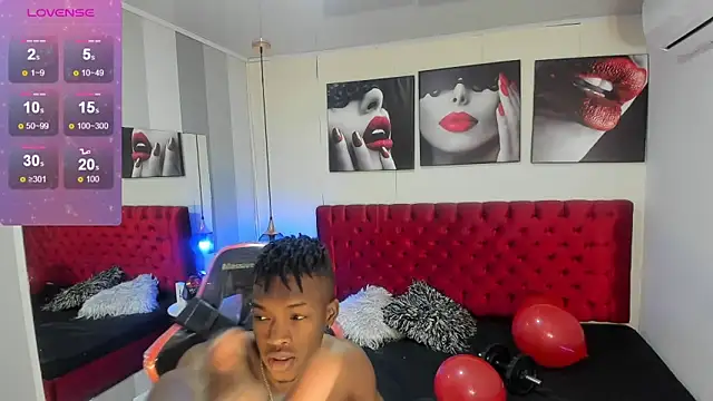 Snapshot of KENDER21_ chatting on January 11, 12:40 pm KENDER21 online show from January 11, 12:40 pm