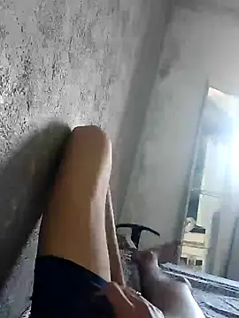 Snapshot of Juliano69xv chatting on February 10, 1:11 pm Juliano69xv online show from February 10, 1:11 pm