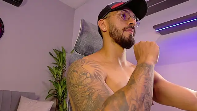 tony muscle online show from April 22, 6:56 pm