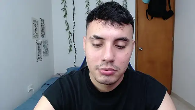 Donovanarmyy online show from October 17, 8:46 pm