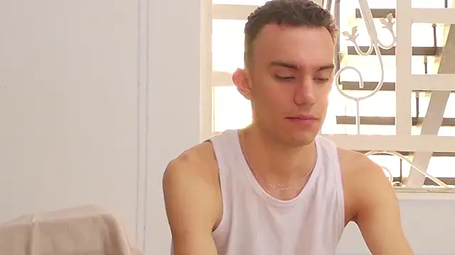 Alan Real online show from October 31, 4:43 pm