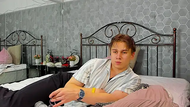 Snapshot of Marcus_Swampov chatting on December 24, 8:55 am Marcus Swampov online show from December 24, 8:55 am