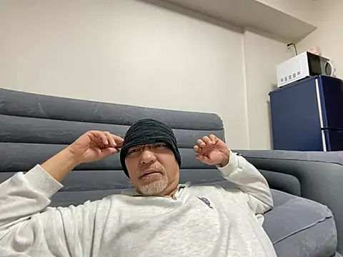 Snapshot of Grandpa29hijii chatting on March 8, 1:23 pm Grandpa29hijii online show from March 8, 1:23 pm