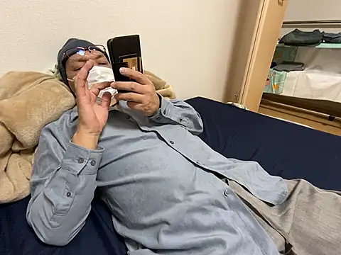 Snapshot of Grandpa29hijii chatting on January 20, 1:11 pm Grandpa29hijii online show from January 20, 1:11 pm