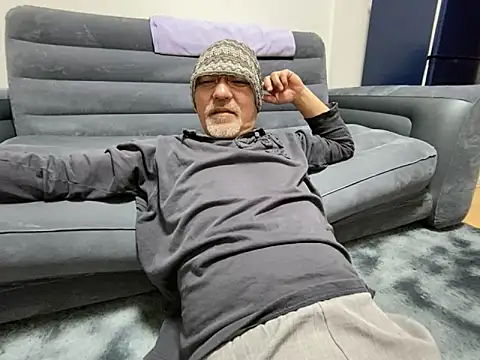 Snapshot of Grandpa29hijii chatting on March 22, 1:41 pm Grandpa29hijii online show from March 22, 1:41 pm