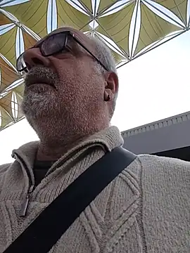 Satiro Sevilla online show from December 1, 4:10 pm