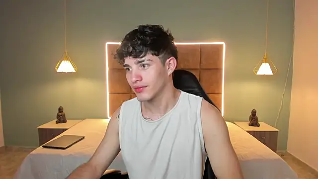 AlejooTwink online show from June 8, 9:49 pm