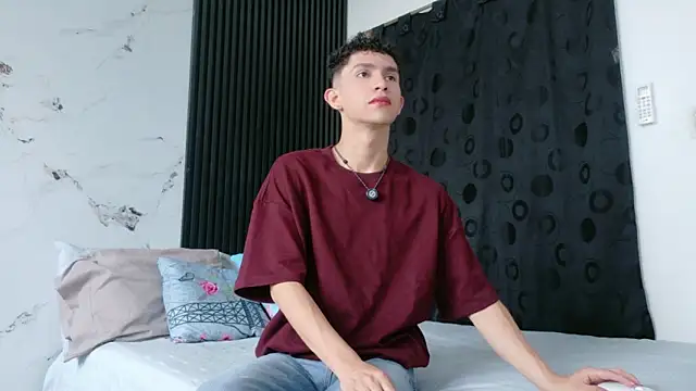 Noah tyler  online show from March 9, 6:02 pm