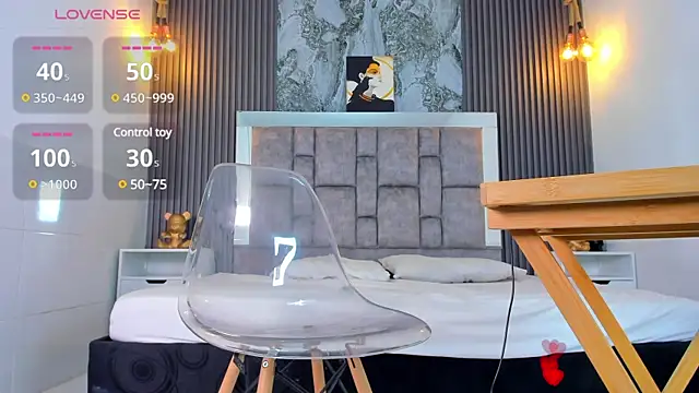 Snapshot of _miguel0 chatting on December 13, 7:43 pm miguel0 online show from December 13, 7:43 pm