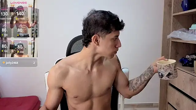Snapshot of Cristopher23_ chatting on October 15, 1:52 pm Cristopher23 online show from October 15, 1:52 pm