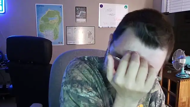 silverfish325 online show from March 27, 2:38 am