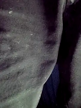 RobStrokes215 online show from December 21, 9:56 pm