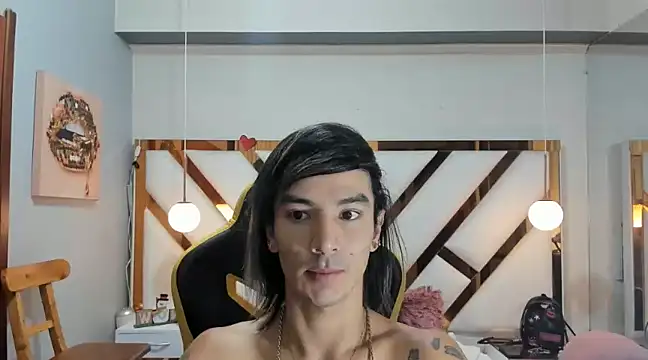 Snapshot of georgie_latin99 chatting on December 14, 10:07 pm georgie latin99 online show from December 14, 10:07 pm