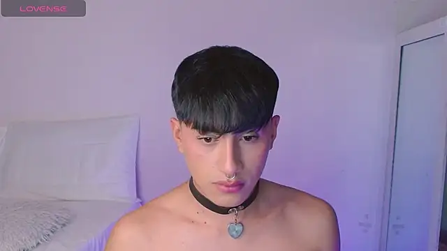 Snapshot of dilan_sp chatting on March 1, 2:48 am dilan sp online show from March 1, 2:48 am