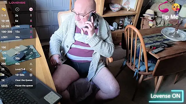 Adamdaddybear online show from October 21, 1:47 pm