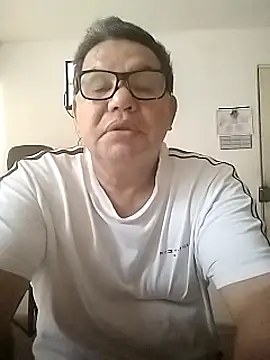 Snapshot of catatunboculion chatting on February 5, 11:44 am catatunboculion online show from February 5, 11:44 am