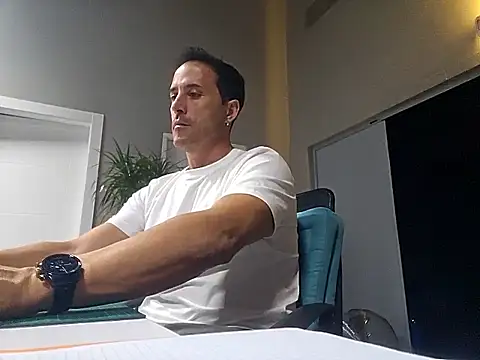 Lucas   81 online show from November 3, 7:59 pm