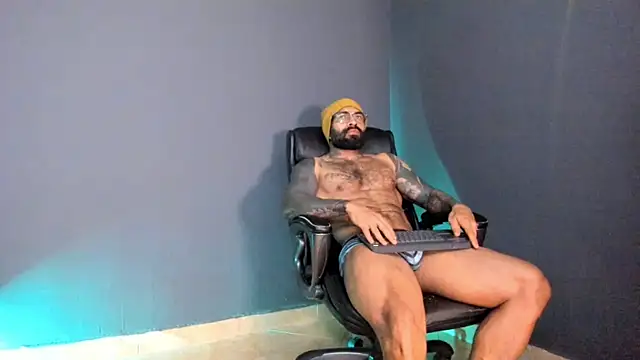 Brock hurn1 online show from February 19, 2:23 am