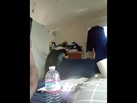 DevinToore online show from March 29, 6:52 pm