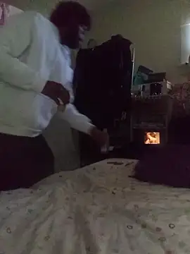 DevinToore online show from April 23, 6:54 pm