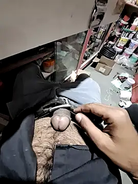 Snapshot of dickerdaddy25 chatting on January 15, 2:56 pm dickerdaddy25 online show from January 15, 2:56 pm