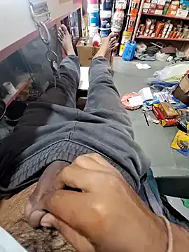 Snapshot of dickerdaddy25 chatting on February 7, 9:05 am dickerdaddy25 online show from February 7, 9:05 am