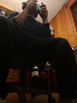 Dikkiduohottt online show from March 3, 10:29 pm