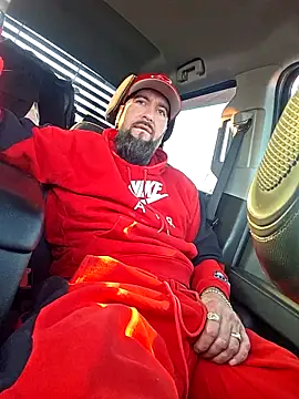 Beardedtattood online show from April 23, 11:15 am