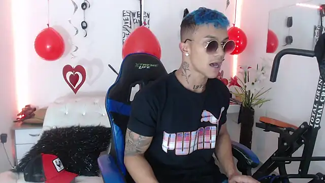 Leonard Price online show from February 17, 9:41 pm