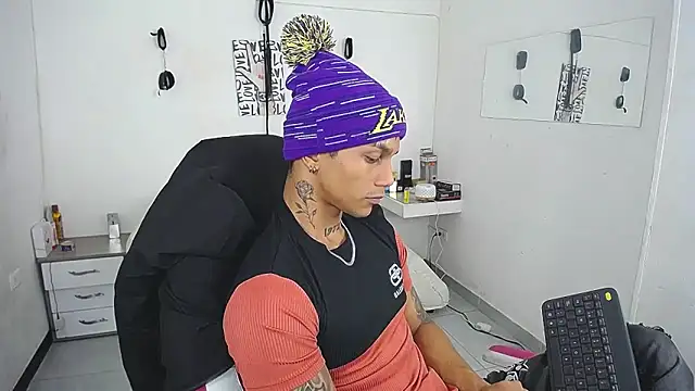 Leonard Price online show from February 14, 2:56 pm