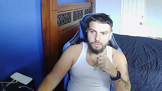 Snapshot of MasterKvn chatting on March 4, 6:07 pm MasterKvn online show from March 4, 6:07 pm