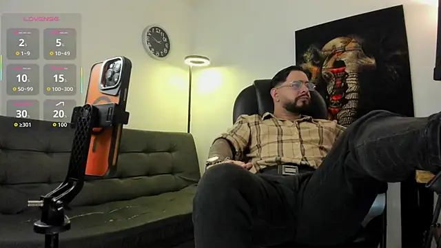 Ethan Castellano online show from February 20, 9:38 pm