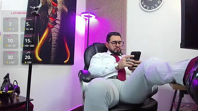 Snapshot of Ethan_Castellano chatting on September 22, 8:19 pm Ethan Castellano online show from September 22, 8:19 pm