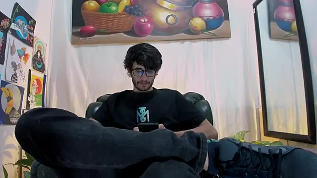 Loggan donnelly online show from April 23, 11:18 pm