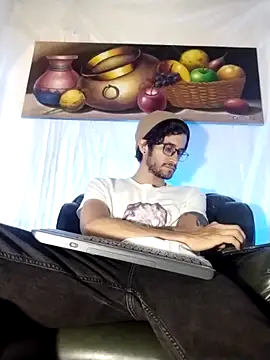 Loggan donnelly online show from April 23, 4:39 am